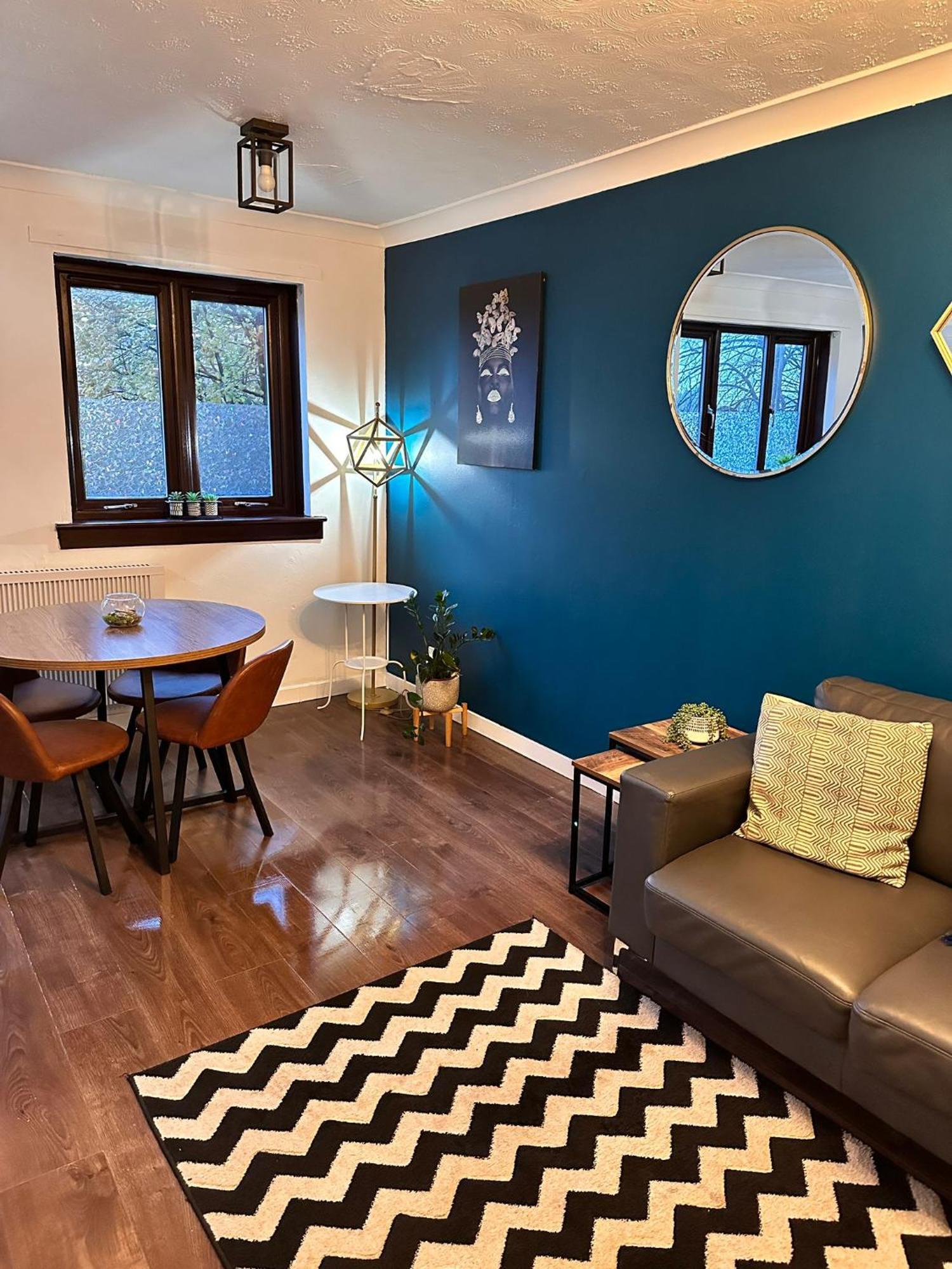 Brightcentral Apartment With Parking Glasgow Bagian luar foto