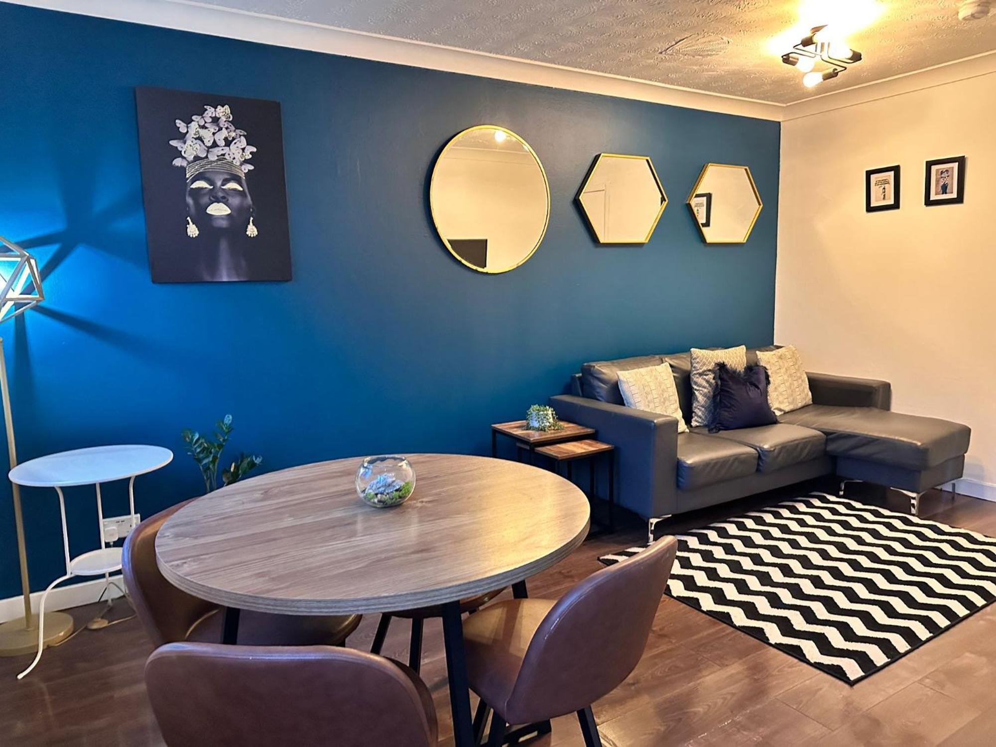 Brightcentral Apartment With Parking Glasgow Bagian luar foto